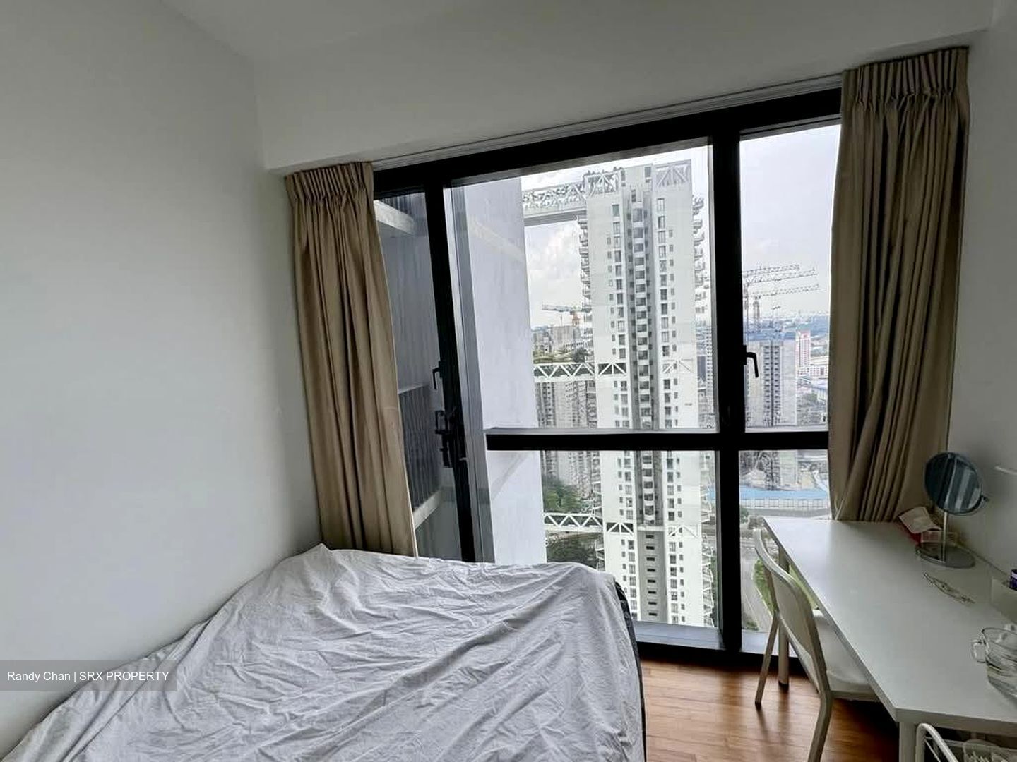 Sky Vue (D20), Condominium #575402301